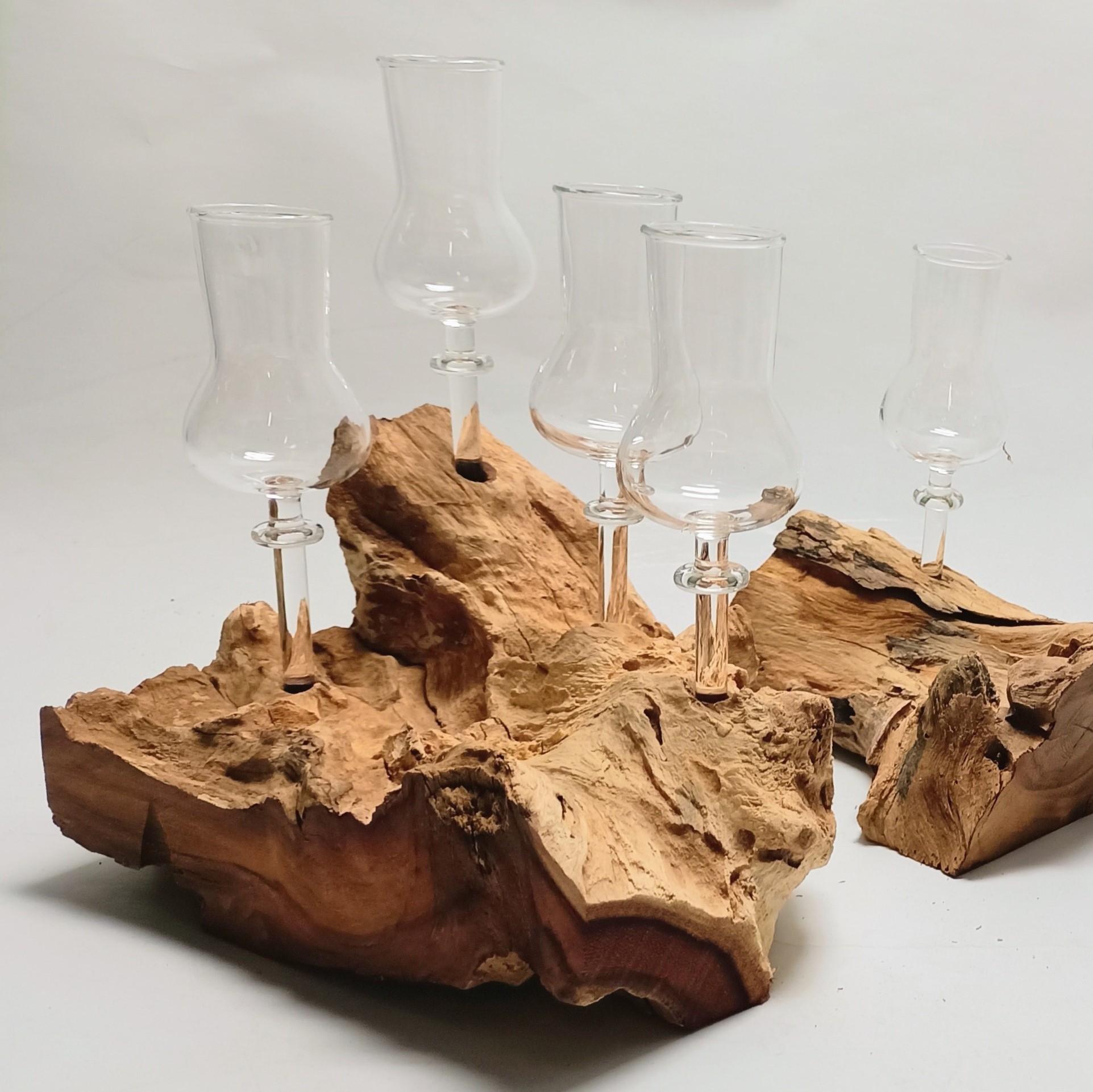 Wurzel mit Stamperl klein